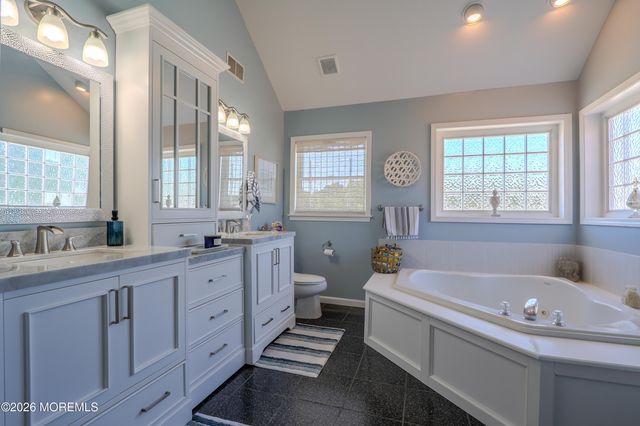 24 Orsaf Lane, Bayville, NJ 08721