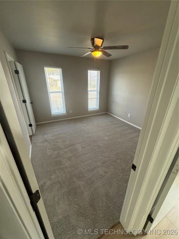 809 W Galveston Street, Broken Arrow, OK 74012