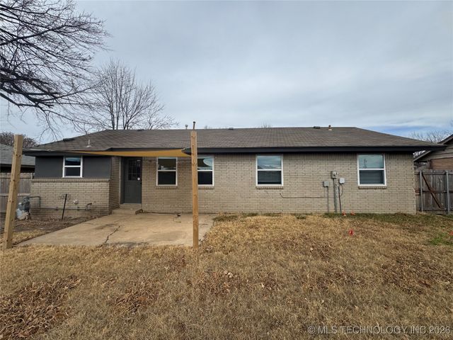 809 W Galveston Street, Broken Arrow, OK 74012