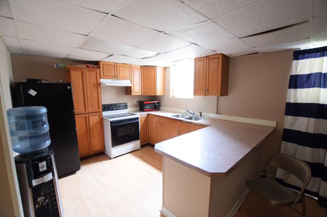 722 Overton Dr, Clarksville, TN 37042