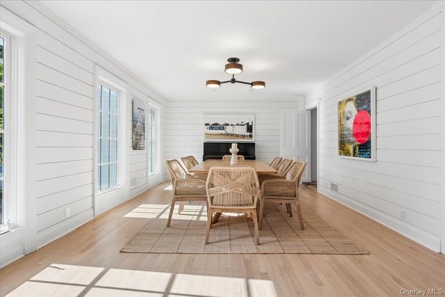 15 Bishop Place, Larchmont, NY 10538