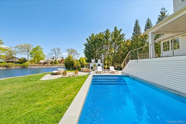 15 Bishop Place, Larchmont, NY 10538