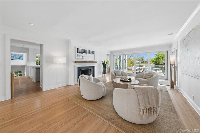 15 Bishop Place, Larchmont, NY 10538