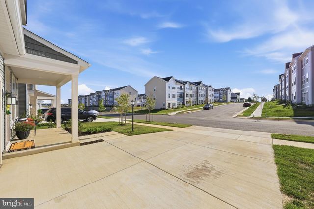 1289 RED CLOVER LN, Ranson, WV 25438