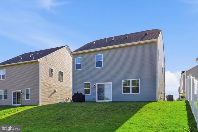 1289 RED CLOVER LN, Ranson, WV 25438