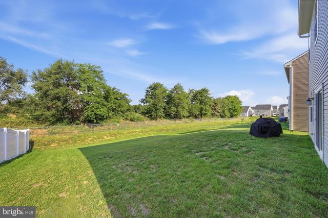 1289 RED CLOVER LN, Ranson, WV 25438