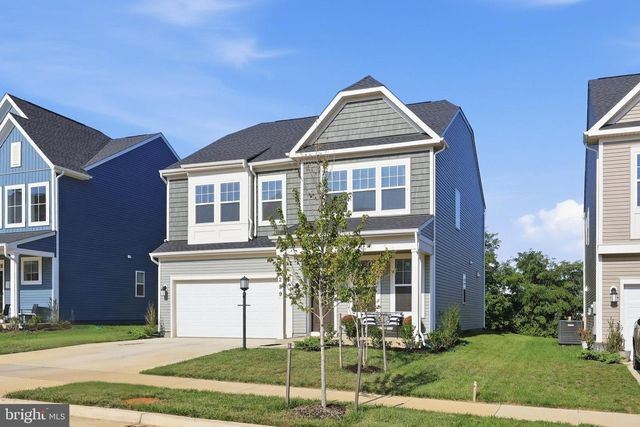 1289 RED CLOVER LN, Ranson, WV 25438