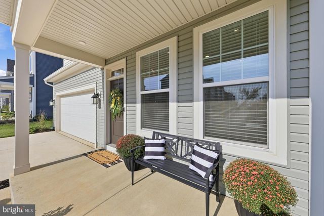 1289 RED CLOVER LN, Ranson, WV 25438