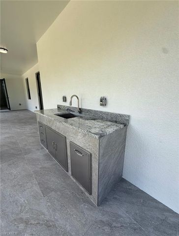 4274 16th AVE NE, Naples, FL 34120