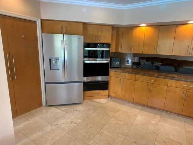 621 SW 101st Avenue, Plantation, FL 33324