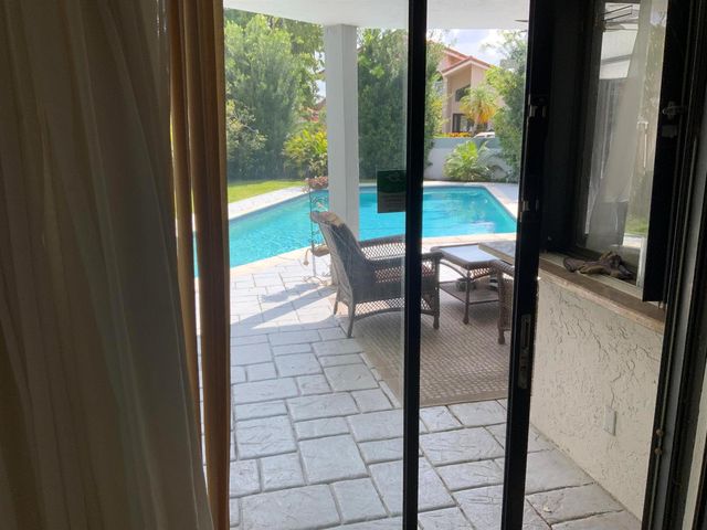 621 SW 101st Avenue, Plantation, FL 33324