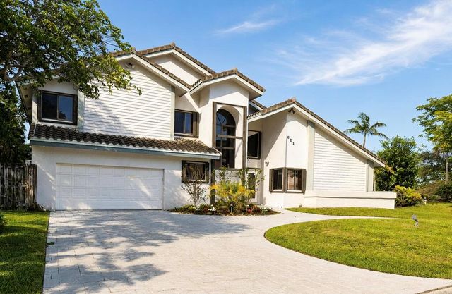 621 SW 101st Avenue, Plantation, FL 33324