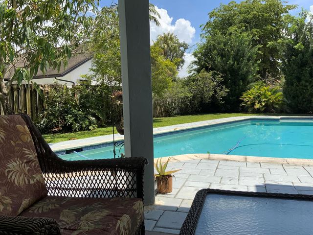 621 SW 101st Avenue, Plantation, FL 33324
