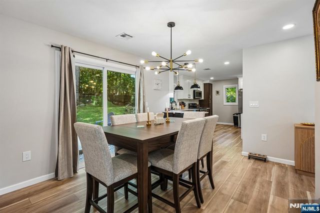 102 Hiawatha Boulevard, Oakland, NJ 07436
