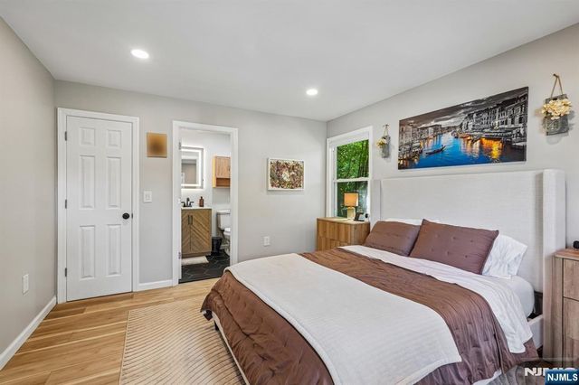 102 Hiawatha Boulevard, Oakland, NJ 07436