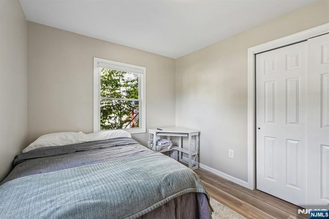 102 Hiawatha Boulevard, Oakland, NJ 07436