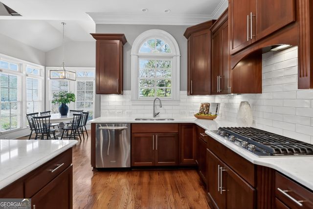 140 Waltham Way, Fayetteville, GA 30214