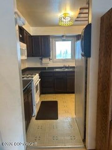 1704 Orca Place, Anchorage, AK 99501