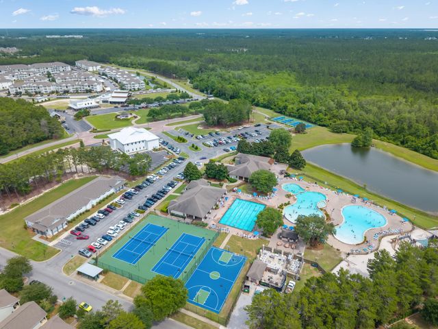 137 Autumn Avenue, Freeport, FL 32439