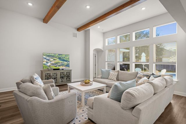 137 Autumn Avenue, Freeport, FL 32439