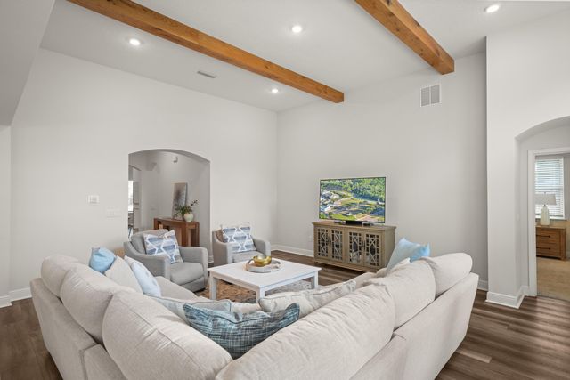 137 Autumn Avenue, Freeport, FL 32439