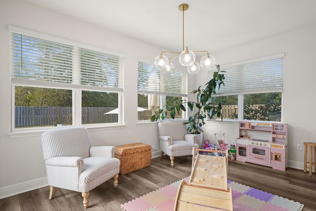 137 Autumn Avenue, Freeport, FL 32439