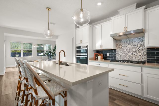 137 Autumn Avenue, Freeport, FL 32439