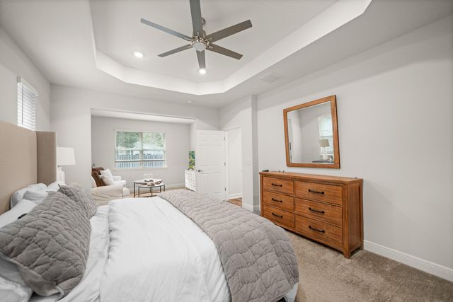 137 Autumn Avenue, Freeport, FL 32439