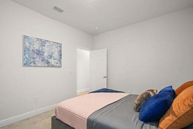 137 Autumn Avenue, Freeport, FL 32439