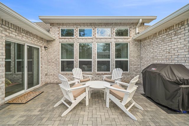 137 Autumn Avenue, Freeport, FL 32439