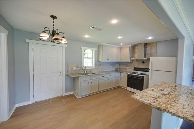 3814 Nan Street, Houston, TX 77092