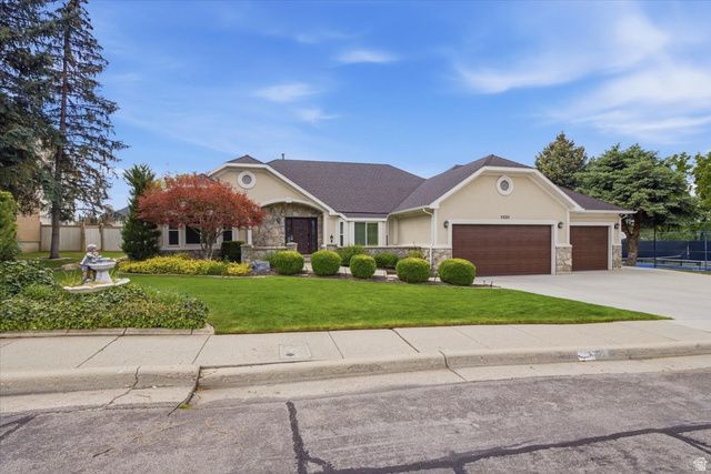 8228 S SET POINT CIR, Sandy, UT 84093