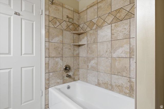 8228 S SET POINT CIR, Sandy, UT 84093