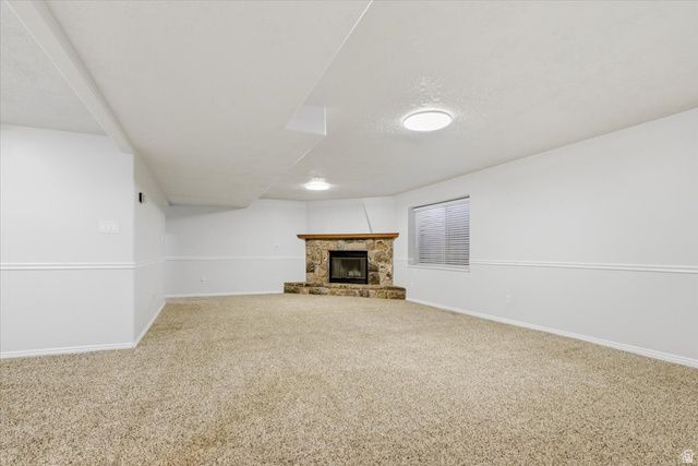 8228 S SET POINT CIR, Sandy, UT 84093