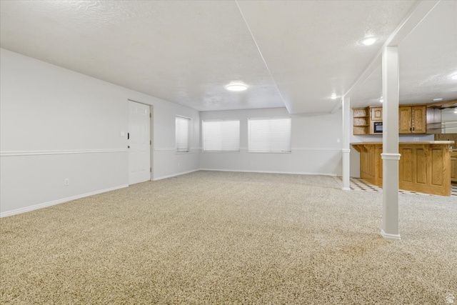 8228 S SET POINT CIR, Sandy, UT 84093