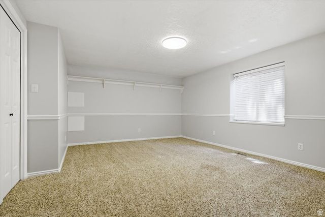 8228 S SET POINT CIR, Sandy, UT 84093