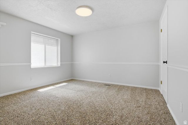 8228 S SET POINT CIR, Sandy, UT 84093