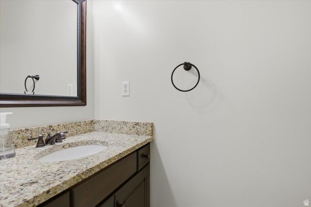 8228 S SET POINT CIR, Sandy, UT 84093