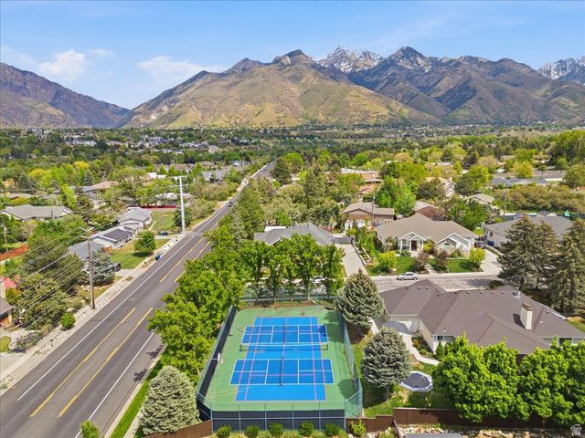 8228 S SET POINT CIR, Sandy, UT 84093