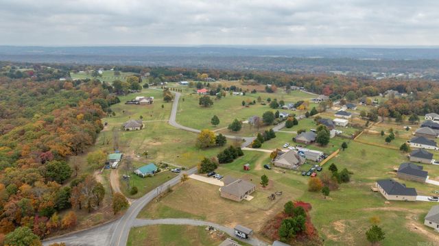 134 Blackjack Rd., Greenbrier, AR 72058