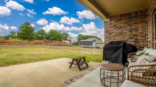 134 Blackjack Rd., Greenbrier, AR 72058