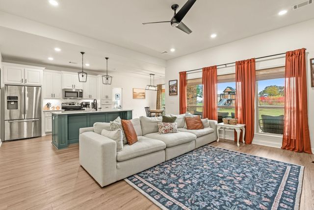 134 Blackjack Rd., Greenbrier, AR 72058