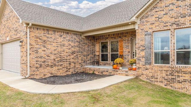 134 Blackjack Rd., Greenbrier, AR 72058