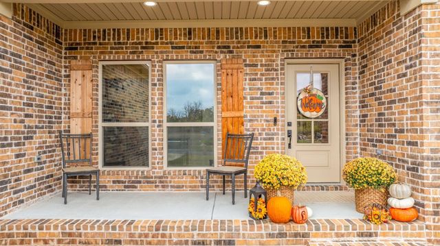 134 Blackjack Rd., Greenbrier, AR 72058