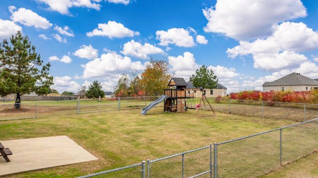 134 Blackjack Rd., Greenbrier, AR 72058