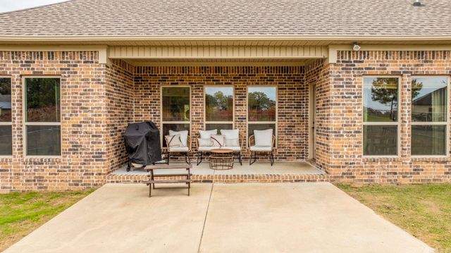 134 Blackjack Rd., Greenbrier, AR 72058