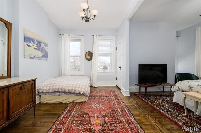 3215 Magnolia Avenue, St Louis, MO 63118