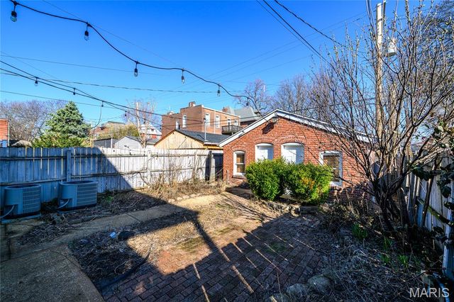 3215 Magnolia Avenue, St Louis, MO 63118