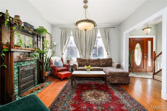 3215 Magnolia Avenue, St Louis, MO 63118