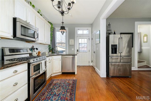 3215 Magnolia Avenue, St Louis, MO 63118